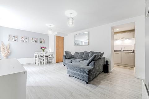 2, Four Gables, 34 Clarence Road, Horsforth, Leeds, LS18 4GW