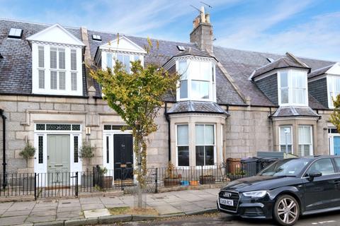 3 bedroom terraced house to rent, Osborne Place, West End, Aberdeen, AB25