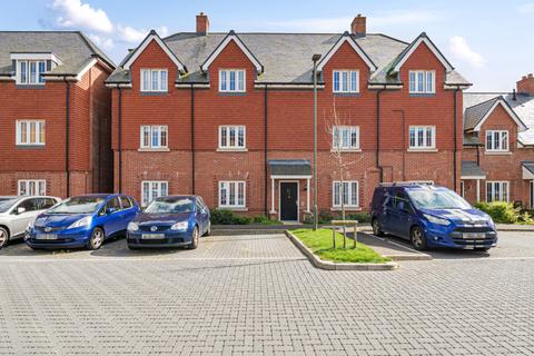 2 bedroom flat for sale, New Bridge Road, Cranleigh, GU6