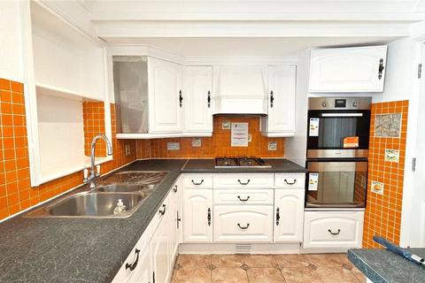 4 bedroom semi-detached house to rent, The Glade, Staines-upon-Thames, Surrey, TW18