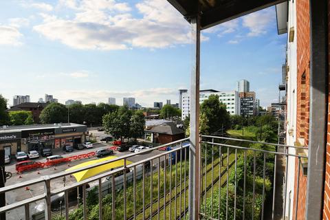 3 bedroom flat for sale, Elmira Way, Walker House, M5