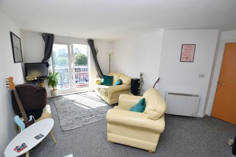 3 bedroom flat for sale, Elmira Way, Walker House, M5