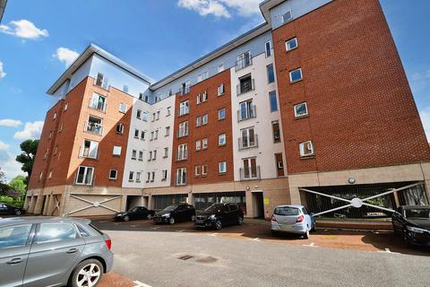 3 bedroom flat for sale, Elmira Way, Walker House, M5