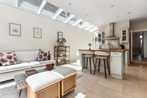 5 bedroom terraced house to rent, Honeybrook Road, London, United Kingdom, SW12