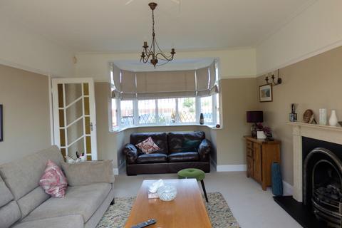 2 bedroom detached bungalow for sale, The Drive, Harold Wood RM3