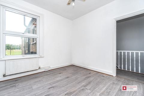 2 bedroom flat to rent, Clementina Road, London, E10