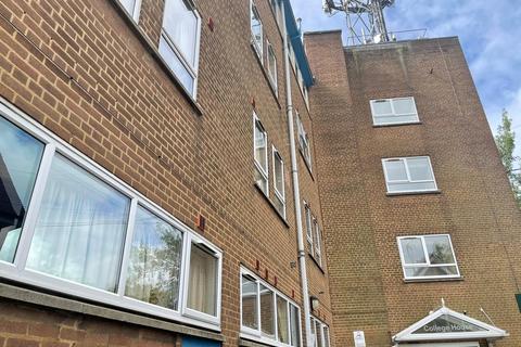 Studio to rent, College House, Alum Rock B8