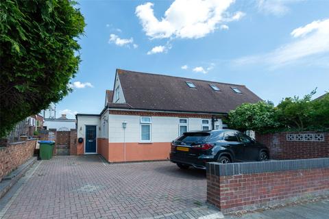 4 bedroom bungalow for sale, Bedonwell Road, Abbey Wood, London, SE2