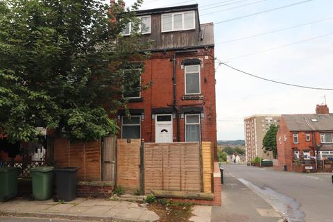 3 bedroom end of terrace house to rent, Nancroft Mount, Leeds, West Yorkshire, LS12