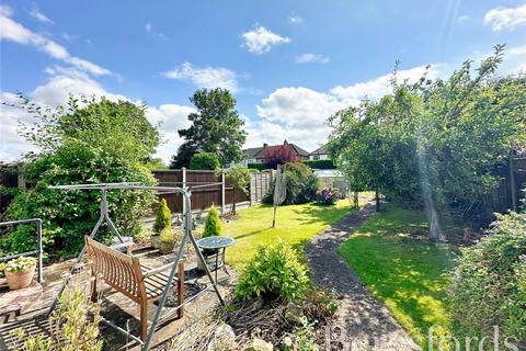 10 Hazelmere Gardens, Hornchurch, RM11 2AX