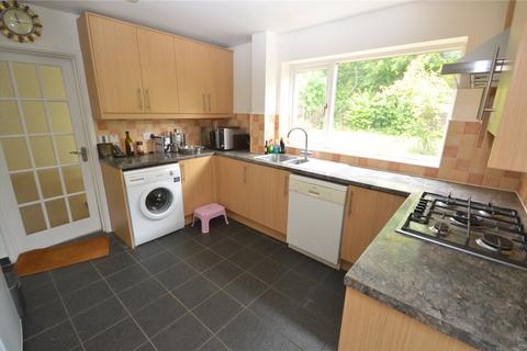 4 bedroom detached house to rent, Brompton Close, Luton, LU3