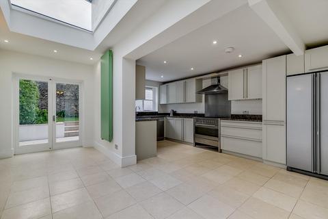 5 bedroom terraced house to rent, Shelgate Road, Clapham, London, SW11