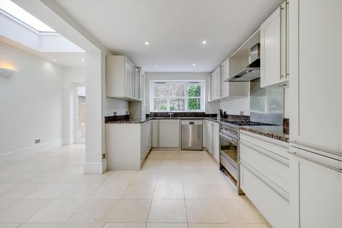 5 bedroom terraced house to rent, Shelgate Road, Clapham, London, SW11