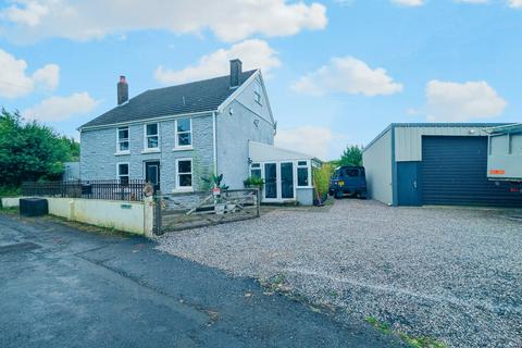 4 bedroom detached house for sale, Herberdeg Road, Pontyates, Llanelli, Carmarthenshire.