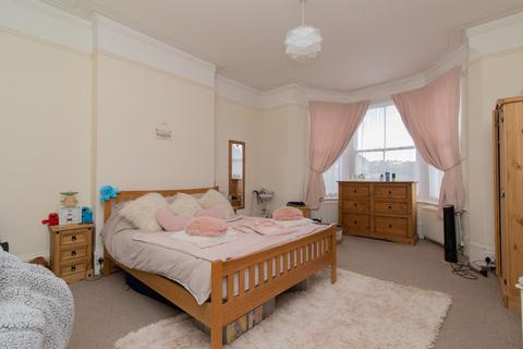 2 bedroom flat for sale, Canterbury Road, Herne Bay, CT6