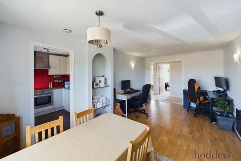 2 bedroom apartment for sale, Tucker Road, Ottershaw, Surrey, KT16