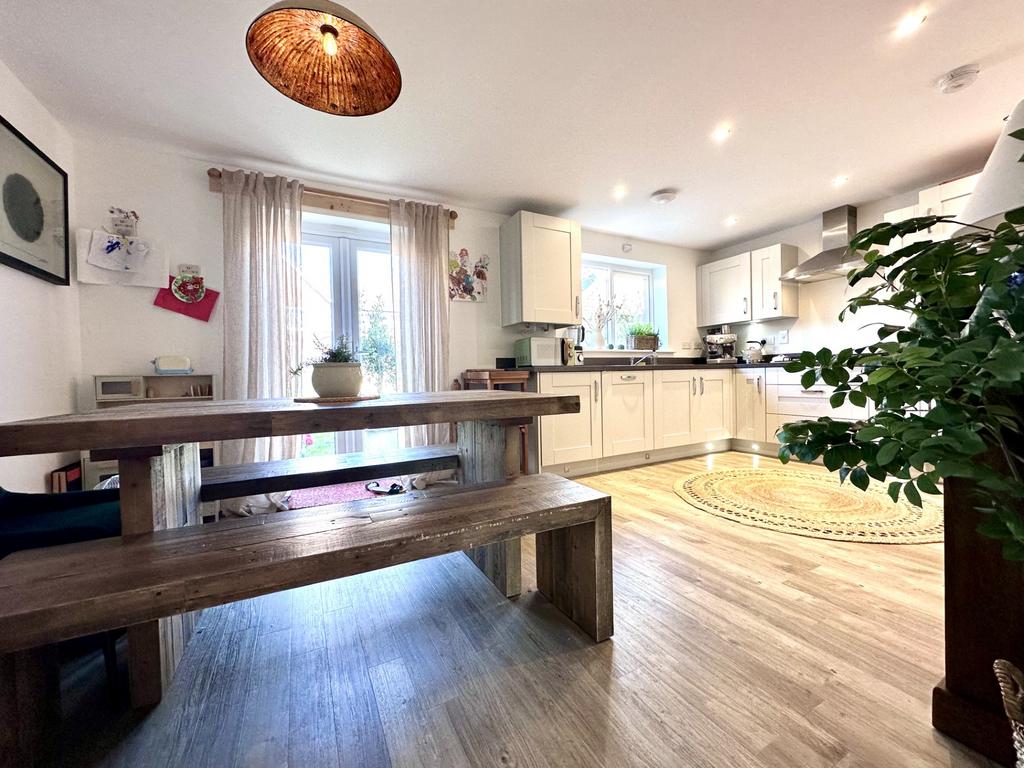 Kitchen 3