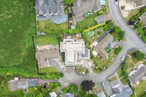 4 Broomfield Close, Wirral, CH60 9HD