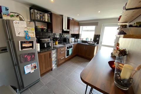 3 bedroom terraced house for sale, Yeo Street, Resolven, Neath, Neath Port Talbot.