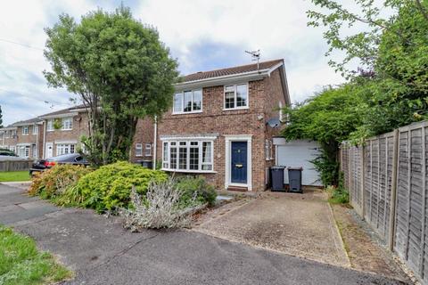 3 bedroom detached house for sale, Island Close, Hayling Island