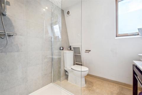 3 bedroom maisonette for sale, Winders Road, London SW11