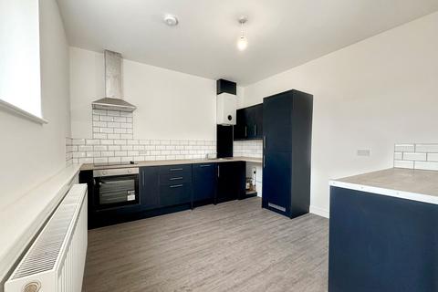 2 bedroom terraced house for sale, Cardiff Road, Cardiff CF15