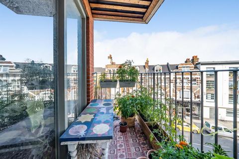 2 bedroom flat for sale, Coldharbour Lane, Camberwell SE5