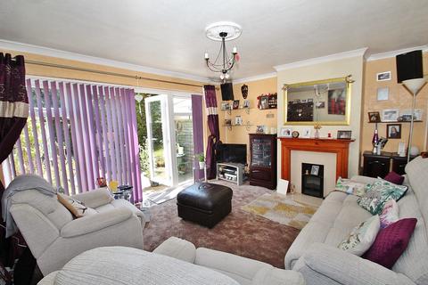 3 bedroom semi-detached house for sale, Wilmot Close, Witney, OX28