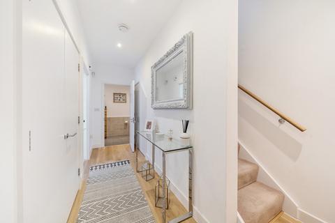 19 Rennie Street, London, SE10 0XT