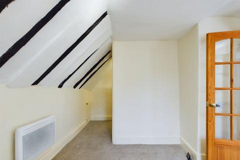 1 bedroom apartment for sale, High Street, Huntingdon, Cambridgeshire.
