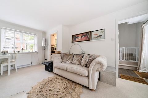 2 bedroom mews for sale, Tanbridge House, Tanbridge Park, Horsham, West Sussex