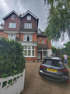 3 bedroom semi-detached house to rent, NW2 5JE