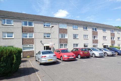 3 bedroom apartment to rent, Melrose Court, Glasgow G73