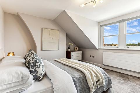 3 bedroom apartment for sale, Webb's Road, SW11