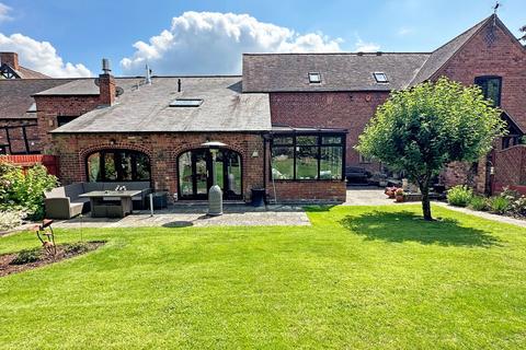 4 bedroom barn conversion for sale, Houndsfield Court, Houndsfield Lane, Wythall, B47 6LX