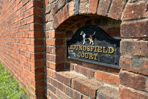2, Houndsfield Court Houndsfield Lane, Wythall, Birmingham, B47 6LX