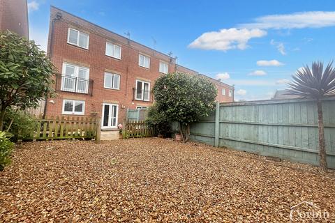 3 bedroom townhouse for sale, St. Georges Drive, Bournemouth, Dorset