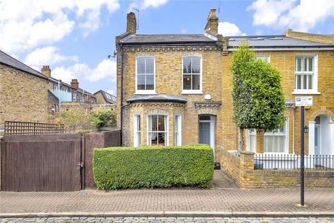 2 bedroom end of terrace house for sale, Pickets Street, London, SW12