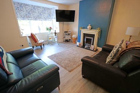 2 bedroom terraced house for sale, Far East View, Barnoldswick, BB18