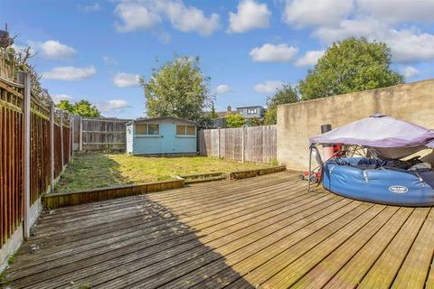 3 bedroom terraced house for sale, Eastham Crescent, Brentwood, Essex