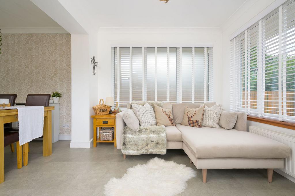 Snug/ Sunroom