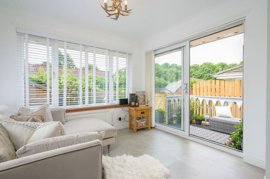 Snug/ Sunroom