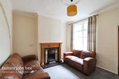 2 bedroom terraced house for sale, London Road, Stoke-On-Trent