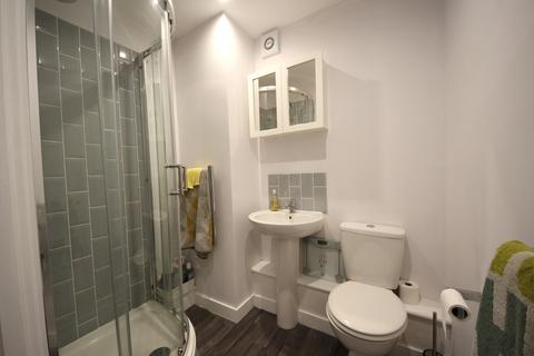 1 bedroom flat to rent, Southcote Road, Bournemouth,