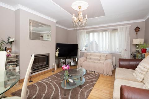 1 bedroom flat for sale, Gorse Hall Road, Dukinfield SK16