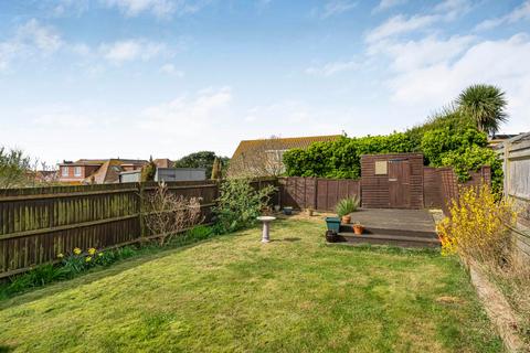 2 bedroom bungalow for sale, Cairo Avenue, Peacehaven, East Sussex, BN10