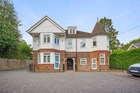 2 bedroom apartment to rent, Common Road, Chorleywood, Rickmansworth, Hertfordshire, WD3