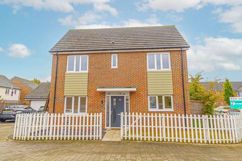 3 bedroom detached house for sale, Spencer Way, Newport, NP19