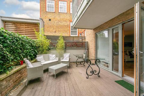 1 bedroom flat for sale, Chadwick House, Latchmere Street, Battersea, London, SW11