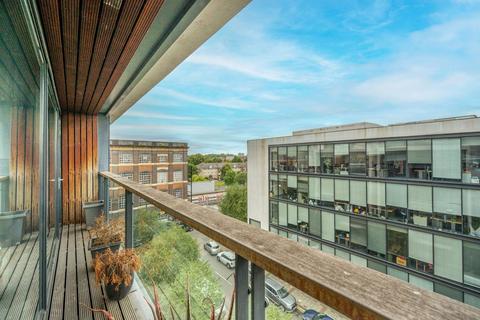 33 Victoria Mills Studios, 10 Burford Road, Stratford, London, E15 2SW